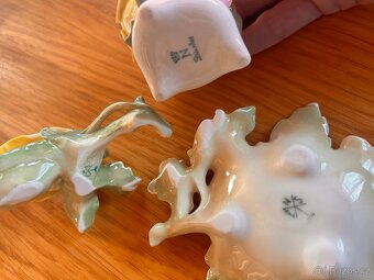 Porcelánové starožitné růže 2x Karl Ens a 1x Drážďany - 3