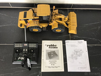Kolový nakladač Wedico Caterpillar 966 G II s hliníkovou pře - 3