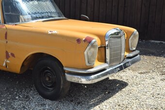 Mercedes-Benz W111 220b - 3