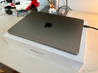Apple MacBook Pro 14" M1, 16GB RAM, 512GB SSD, záruka - 3