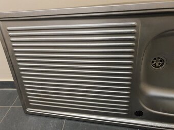 FRANKE 100 x 50 celoplošný kuchyňský dřez p.c.3000 Kč - 3