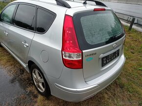 Hyundai i30 1.6 CRDi náhradní díly - 3