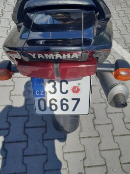 Yamaha Fazer FZS 600 - 3