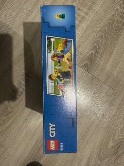 Prodávám Lego city 60283 - 3