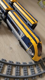 Lego city vlak 60197 - 3