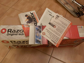 koloběžka Razor - 3