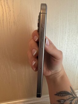 iPhone 15 pro max Přírodní Titan 256gb - 3