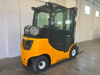 JUNGHEINRICH TFG 425s vysokozdvižný vozík (01451) - 3