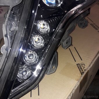 Levé světlo na Toyota LandCruiser - 3