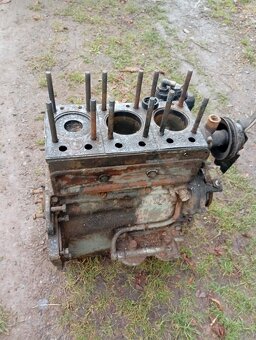 Zetor 3011 polomotor - 3