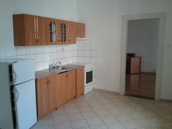 Pronájem bytu 1+1 Žižkov - 3