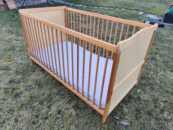 Dětská postýlka s matrací - 3