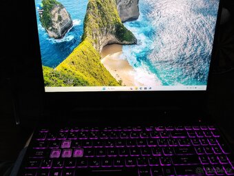 Herní notebook Asus - 3