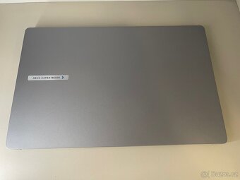 Asus ExpertBook - 3