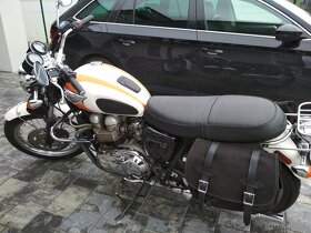Triumph Bonneville T100 - 3