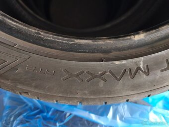 235/45R18 98Y Dunlop Sport Maxx RT2 - 3