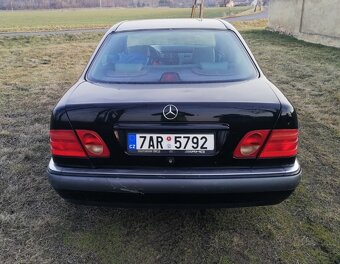 Mercedes W210 - 3