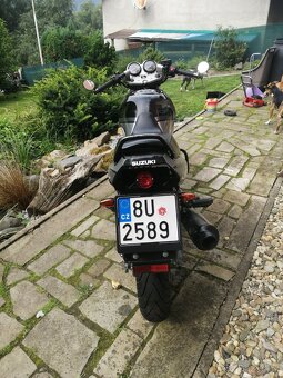 Suzuki GS 500 - 3