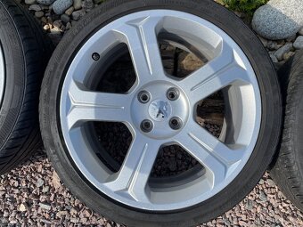 Originální sada disků Peugeot 4x108 R18 - 3