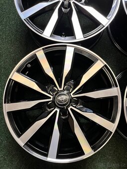 5x114,3 R18 Toyota Corolla 2019+ Alu disky - TOP STAV - 3