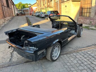 BMW E36 325i cabrio - 3