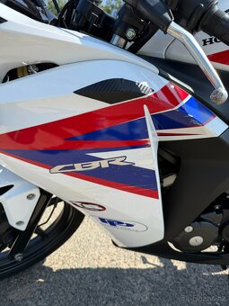 Honda CBR 125R r.v. 2013 - 3