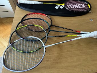 Rakety YONEX - Astrox 88s Pro, Astrox 66, Arcsaber 7 Tour, A - 3