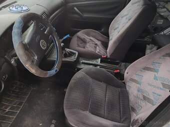 Prodám díly z vw Passat - 3