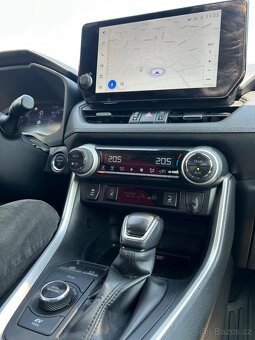 Toyota RAV4 Hybrid 2.5 4x4/DPH/ZARUKA/STYLE - 3