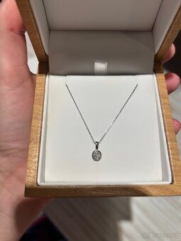 Zlatý minimalistický náhrdelník s diamantem briliantem - 3