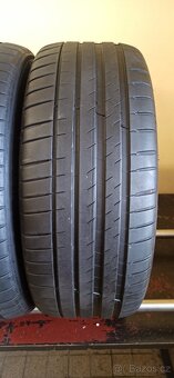 MICHELIN PILOT SPORT 4 T1 Acoustic 235/45/ R18 98Y - 3