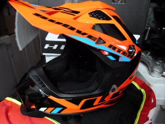 Helma na motorku - 3