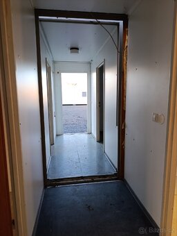 Kancelářský/obytný kontejner 10x6m v.2,8m - 3