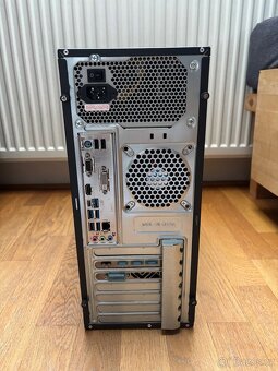 Stolní počítač - 3