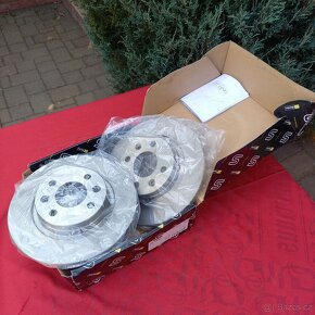 BRZDOVÉ KOTOUČE DACIA - 2 ks - NOVÉ - 3