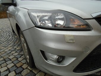 ford focus 1,6tdci 08 díly ST nárazník přední - 3
