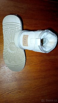 Prodám boty UGG vel.39 classic Mini vel.39 - - 3
