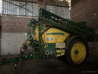 Postřikovač John Deere 740 - 3