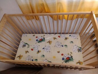 Zánovní dětská postýlka s matrací - 3
