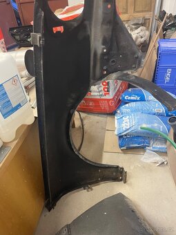 Audi 100 typ C4 přední blatníky - 3