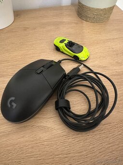 Herní myš Logitech G102 Lightsync, černá - 3