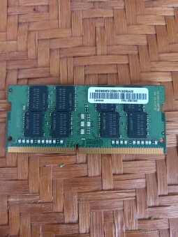 Samsung 8GB DDR4 M471A1G43DB0-CPB - 3