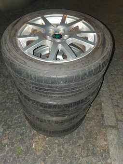 Octavia 1 rs spider r16 - 3