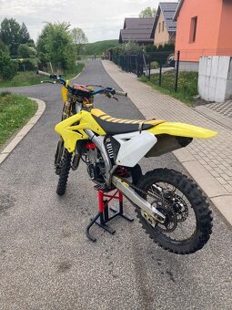 Suzuki RMZ250 2009 - 3