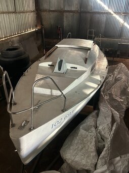 Prodám kajutovou loď Beluga - 3