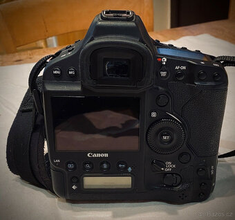 Digitální zrcadlovka Canon EOS 1DX Mark II 20.2 - černá (pou - 3