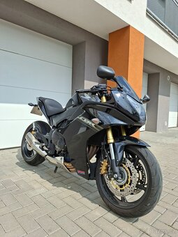 Honda CBR 600FA 2012 - 3