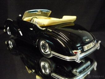 Mercedes Benz 300 S 1955 Maisto 1/18 - 3