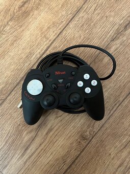 Gamepad Trust GXT24 - 3