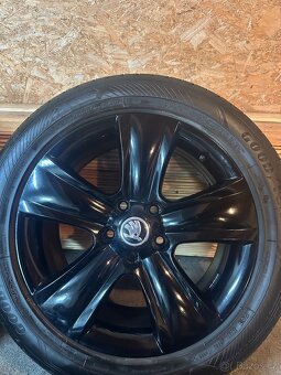 ALU Kola ŠKODA 5x112 R17 DOLOMITE Zánovní Letní Pneu 225/50 - 3